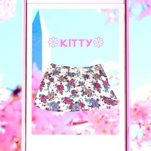 Floral skort sugar thrillz new with tags never worn no matching top belt include